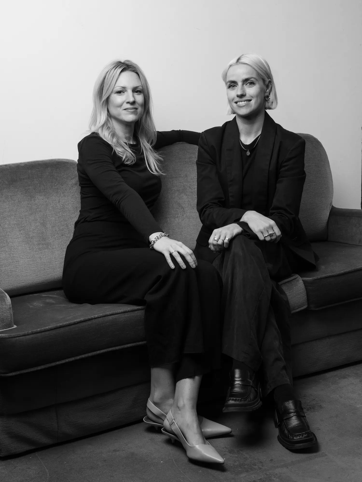 Sarah And Isabella Image